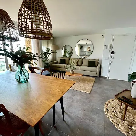 Seahomes Vacations - Marina Boutique Design * Santa Susanna