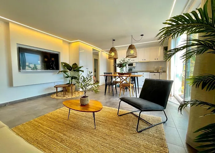 Seahomes Vacations - Marina Boutique Design *